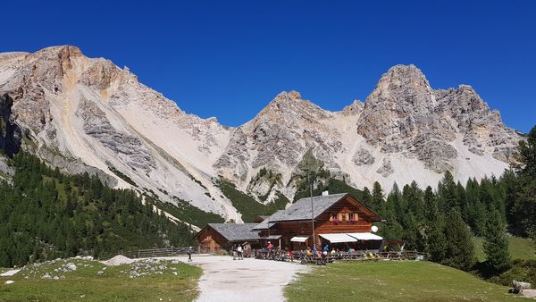 Rifugio Sennes